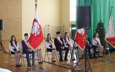 Uroczysty apel z okazji Święta Patrona Szkoły 29