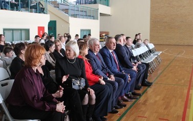 Uroczysty apel z okazji Święta Patrona Szkoły 37