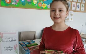 Galeria aktualności &bdquo;Święto Wszystkich Kobiet&rdquo; w świetlicy szkolnej 2