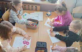 Galeria aktualności &bdquo;Święto Wszystkich Kobiet&rdquo; w świetlicy szkolnej 7