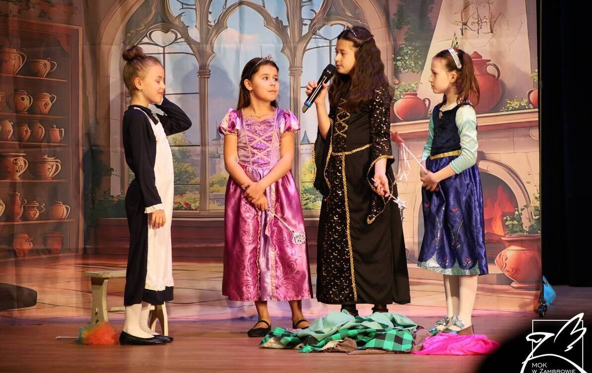 Zdjęcie do Dziś nasi uczniowie wzięli udział w &bdquo;Potyczkach Teatralnych&rdquo;!