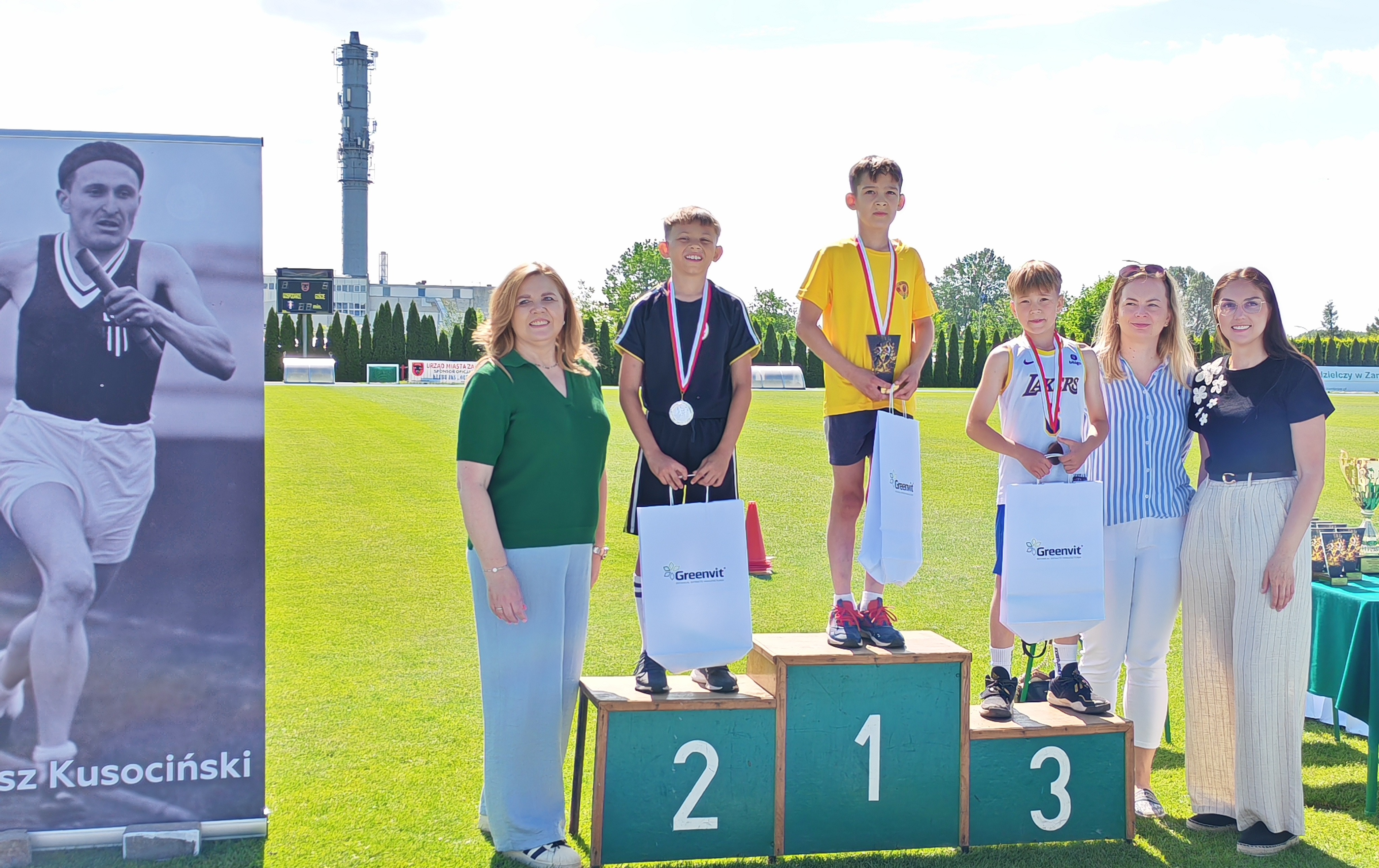 Zdjęcie do Sukcesy lekkoatletyczne naszej szkoły! Chłopcy mistrzami drużynowymi!